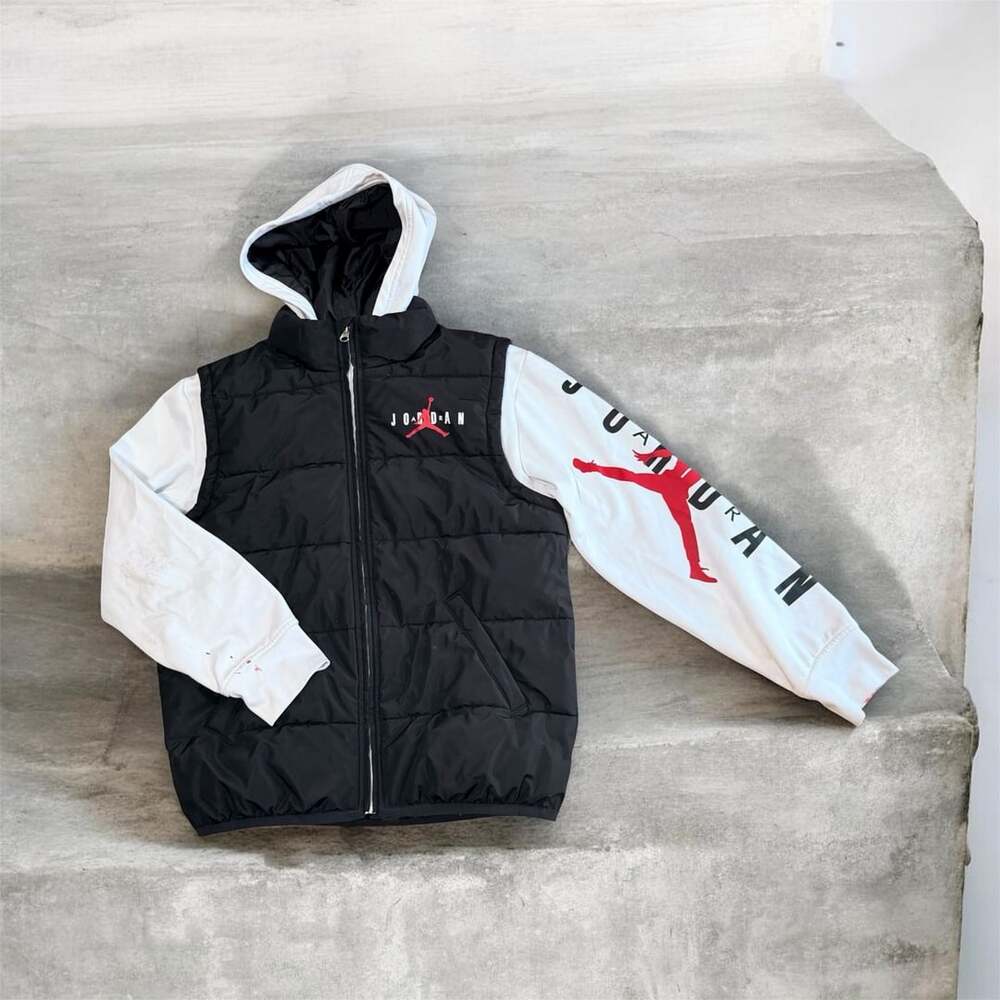 Jordan Therma-Fit Puffer Jacket Size L 12-13YRS Black White